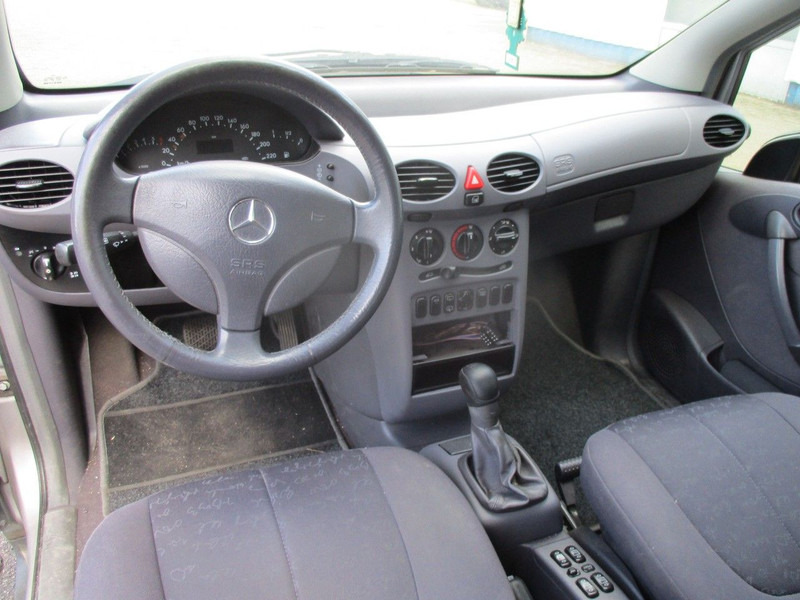 Hatchback Mercedes-Benz A-Klasse A160 Elegance , Manual: hình 12