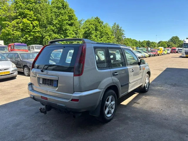 Nissan X-Trail 2.2 DCi , 4x4 , Airco , Export - Xe hơi: hình 3 Nissan X-Trail 2.2 DCi , 4x4 , Airco , Export - Xe hơi: hình 3