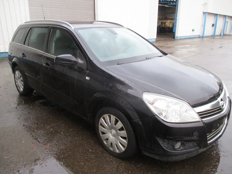 Opel Astra 1.7 CDTI , NOT RUNNING , Navi , Airco , lederen bekleding - Xe hơi: hình 4 Opel Astra 1.7 CDTI , NOT RUNNING , Navi , Airco , lederen bekleding - Xe hơi: hình 4