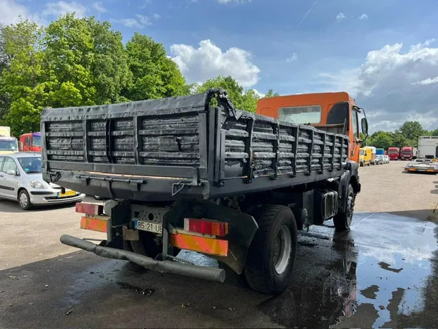 Renault Kerax 270 DCI , Manual , 3 way tipper , Spring suspension - Xe ben: hình 3 Renault Kerax 270 DCI , Manual , 3 way tipper , Spring suspension - Xe ben: hình 3