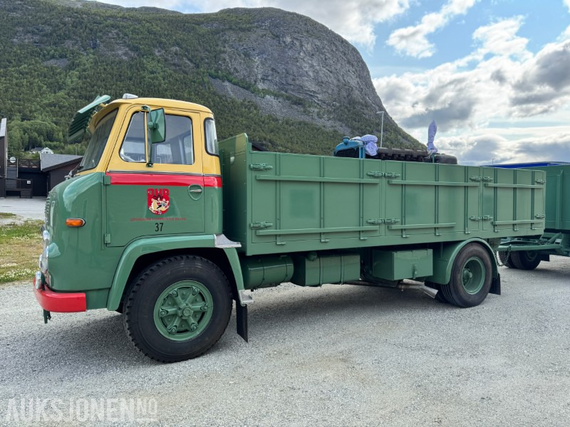 1966 Scania LBS 76 komplett sett med bil og henger selges fra bilmuseum. - Xe tải thùng lửng/ Phẳng: hình 2 1966 Scania LBS 76 komplett sett med bil og henger selges fra bilmuseum. - Xe tải thùng lửng/ Phẳng: hình 2
