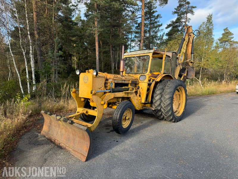 1967 Bolinder-Munktell BM 350 Traktor med graver og frontskjær – Traktorgraver - prosjekt / repobjekt - Máy xúc trước múc sau: hình 1 1967 Bolinder-Munktell BM 350 Traktor med graver og frontskjær – Traktorgraver - prosjekt / repobjekt - Máy xúc trước múc sau: hình 1