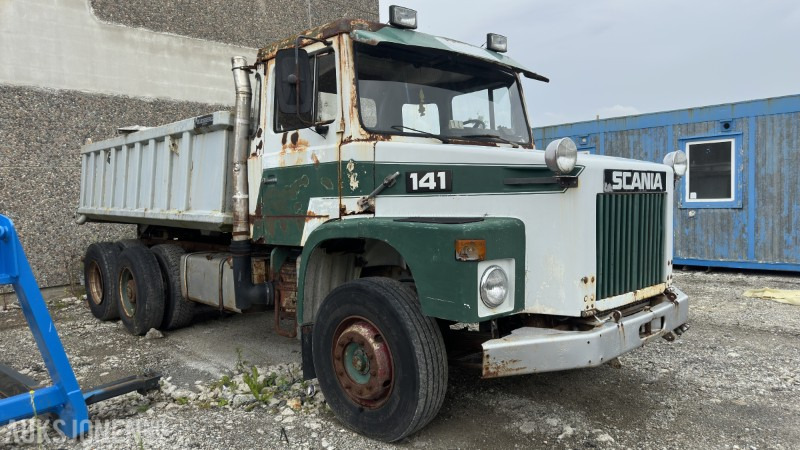 1977 Scania 141 Veteran Tippbil / Snutebil med Blidsberg Dumperkasse (ubrukt), baklem og skjold. - Xe ben: hình 4 1977 Scania 141 Veteran Tippbil / Snutebil med Blidsberg Dumperkasse (ubrukt), baklem og skjold. - Xe ben: hình 4