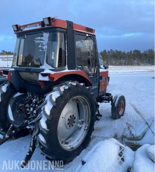 1985 CASE IH 685 - Máy cày: hình 4 1985 CASE IH 685 - Máy cày: hình 4