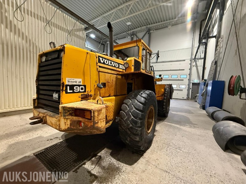 1986 Volvo L90 Hjullaster med skuffe - Máy xúc lật bánh lốp: hình 5 1986 Volvo L90 Hjullaster med skuffe - Máy xúc lật bánh lốp: hình 5