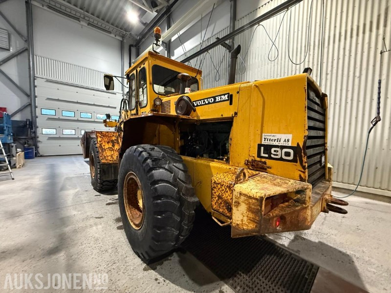 1986 Volvo L90 Hjullaster med skuffe - Máy xúc lật bánh lốp: hình 3 1986 Volvo L90 Hjullaster med skuffe - Máy xúc lật bánh lốp: hình 3