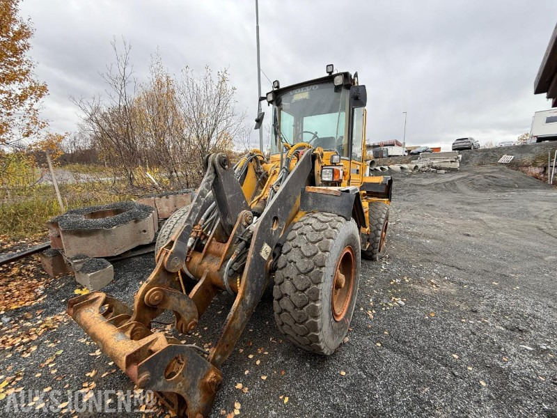 1994 Volvo L70B Hjullaster - Skuff - HK - 16812T - Máy xúc lật bánh lốp: hình 1 1994 Volvo L70B Hjullaster - Skuff - HK - 16812T - Máy xúc lật bánh lốp: hình 1