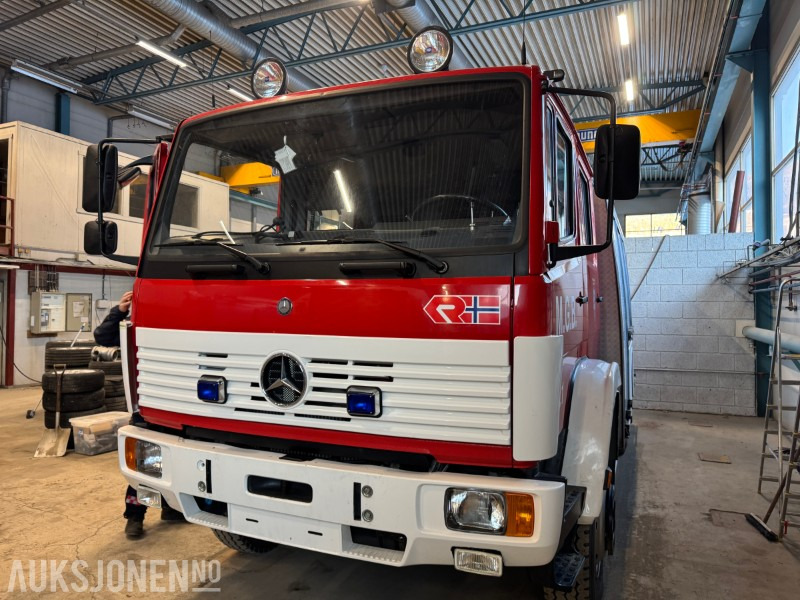 1997 Mercedes-Benz 1124 Af/36 4X4 brannbil registrert som motorredskap med kun 29540 km - Xe tải cứu hỏa: hình 4 1997 Mercedes-Benz 1124 Af/36 4X4 brannbil registrert som motorredskap med kun 29540 km - Xe tải cứu hỏa: hình 4