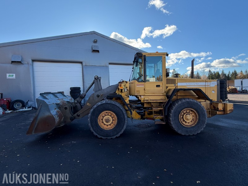 1997 Volvo L90C hjullaster med skuff 250 cm - får ny sertifisering - Máy xúc lật bánh lốp: hình 3 1997 Volvo L90C hjullaster med skuff 250 cm - får ny sertifisering - Máy xúc lật bánh lốp: hình 3