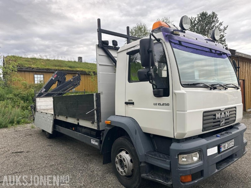 2003 MAN 15.255LC kranbil med plan - HIAB XS 088 kran - Kun 197.000km - Xe cẩu tự hành: hình 3 2003 MAN 15.255LC kranbil med plan - HIAB XS 088 kran - Kun 197.000km - Xe cẩu tự hành: hình 3
