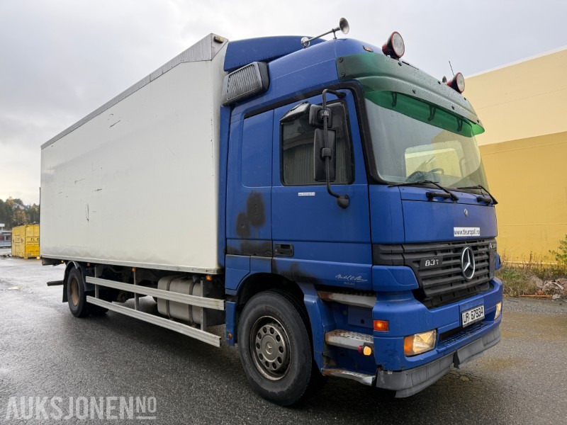 2003 Mercedes-Benz 1831L/60 4X2 - Xe tải hộp: hình 3 2003 Mercedes-Benz 1831L/60 4X2 - Xe tải hộp: hình 3