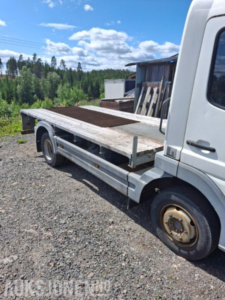 2004 Mercedes-Benz 4X2 ATEGO - Xe tải thùng lửng/ Phẳng: hình 3 2004 Mercedes-Benz 4X2 ATEGO - Xe tải thùng lửng/ Phẳng: hình 3