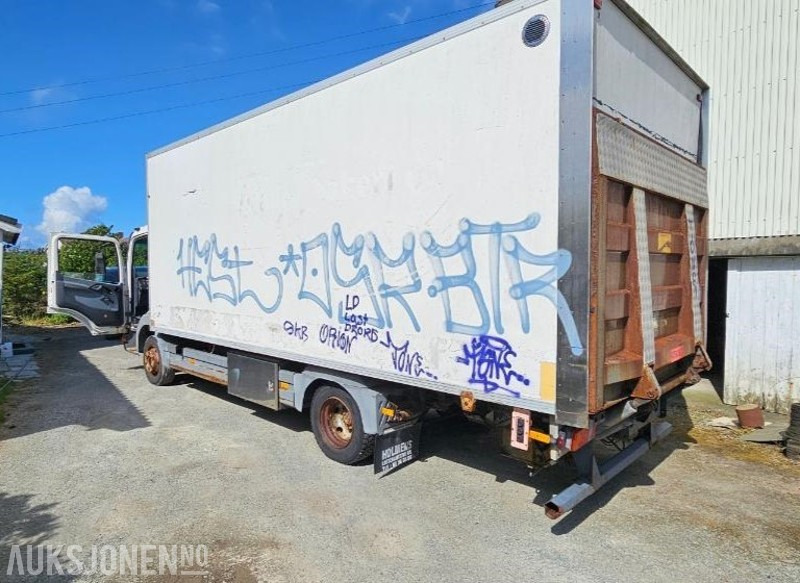 2004 Mercedes-Benz 818/42AT7,5, Reparasjonsobjekt - Xe tải hộp: hình 4 2004 Mercedes-Benz 818/42AT7,5, Reparasjonsobjekt - Xe tải hộp: hình 4