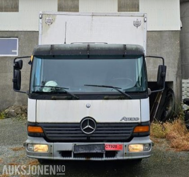2004 Mercedes-Benz 818/42AT7,5, Reparasjonsobjekt - Xe tải hộp: hình 3 2004 Mercedes-Benz 818/42AT7,5, Reparasjonsobjekt - Xe tải hộp: hình 3