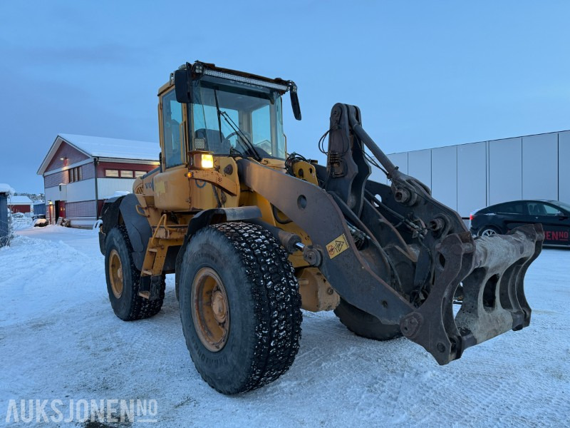 2004 Volvo L90E - Sentralsmøring - Ny motor - Máy xúc lật bánh lốp: hình 3 2004 Volvo L90E - Sentralsmøring - Ny motor - Máy xúc lật bánh lốp: hình 3