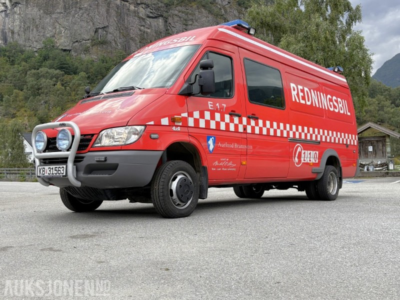 2005 Mercedes-Benz Sprinter 4-motion / 4X4 redningsbil - fullutstyrt - Xe tải cứu hỏa: hình 1 2005 Mercedes-Benz Sprinter 4-motion / 4X4 redningsbil - fullutstyrt - Xe tải cứu hỏa: hình 1