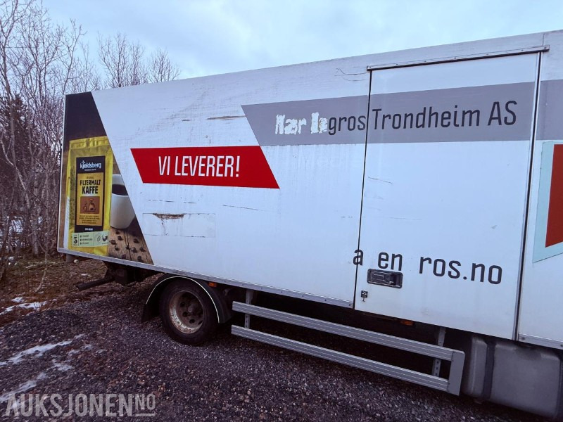 2005 Scania P270 Skapbil - 4X2 200000 km - EURO 3 200015 km m/ Kjølesystem - Xe tải hộp: hình 5 2005 Scania P270 Skapbil - 4X2 200000 km - EURO 3 200015 km m/ Kjølesystem - Xe tải hộp: hình 5