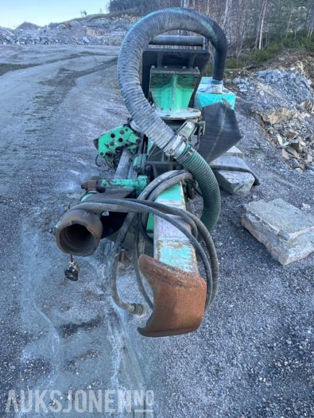 2006 IR Montabert boretårn CPA 225 - HC 40 hammer - Nytt S70 feste i 2022 - Ilmeg støvsuger - kompressor - Giàn khoan: hình 3 2006 IR Montabert boretårn CPA 225 - HC 40 hammer - Nytt S70 feste i 2022 - Ilmeg støvsuger - kompressor - Giàn khoan: hình 3