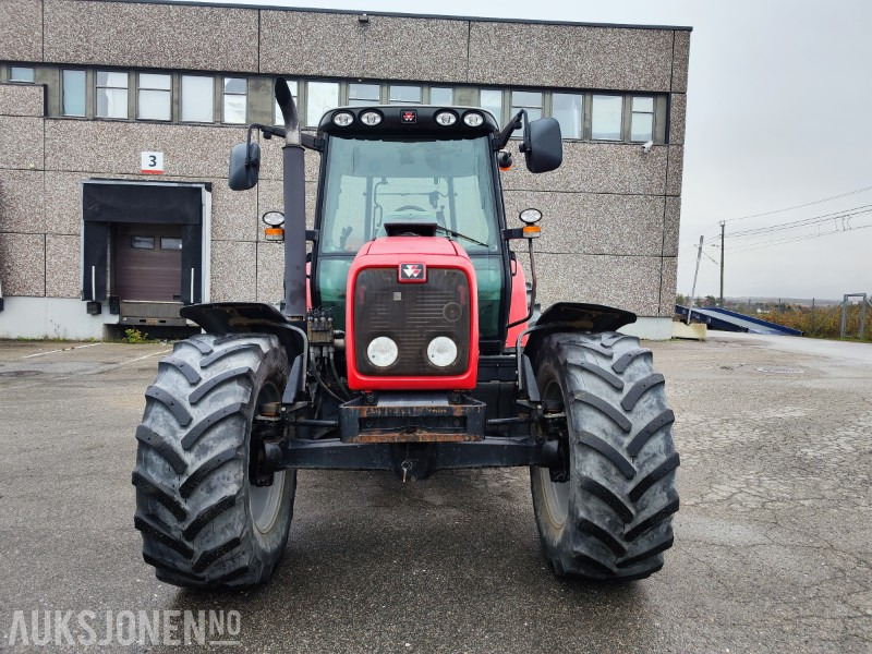 2006 Massey Ferguson 5460 – 4471 timer – Velholdt traktor i god stand - Máy cày: hình 5 2006 Massey Ferguson 5460 – 4471 timer – Velholdt traktor i god stand - Máy cày: hình 5