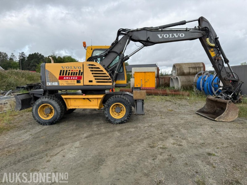 2006 Volvo EW140B Hjulgraver m/pallegaffel og skuff - Steelwrist tiltrotator. - Máy xúc: hình 3 2006 Volvo EW140B Hjulgraver m/pallegaffel og skuff - Steelwrist tiltrotator. - Máy xúc: hình 3