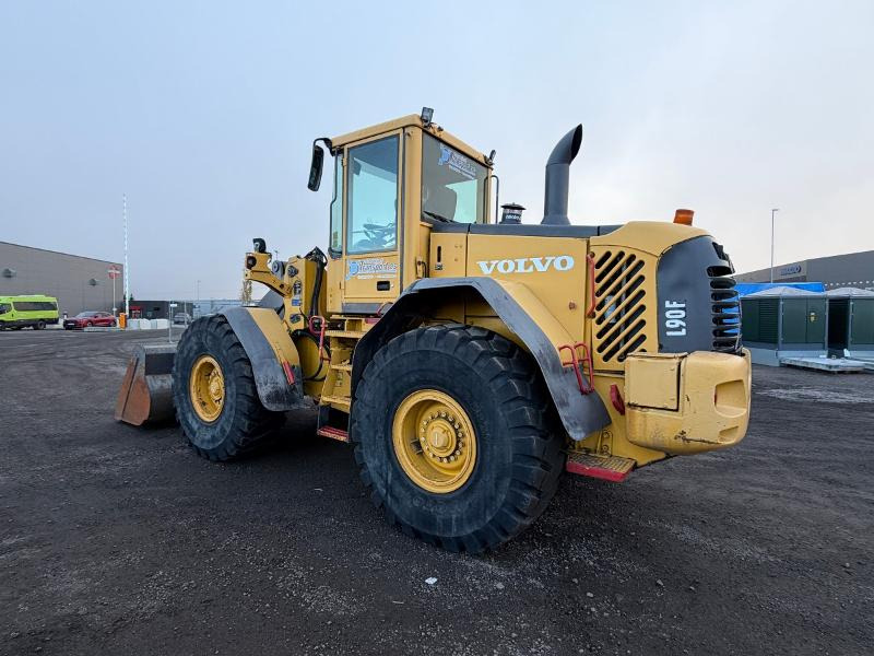 2006 Volvo L90E hjullaster - Sentralsmøring - Joystick - Tilleggshydraulikk - Stort BM Feste - Máy xúc lật bánh lốp: hình 3 2006 Volvo L90E hjullaster - Sentralsmøring - Joystick - Tilleggshydraulikk - Stort BM Feste - Máy xúc lật bánh lốp: hình 3