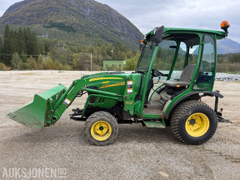 2007 John Deere 2320 Minitraktor / Kompakttraktor 2316 timer. Mykje ekstrautstyr - Máy cày: hình 2 2007 John Deere 2320 Minitraktor / Kompakttraktor 2316 timer. Mykje ekstrautstyr - Máy cày: hình 2