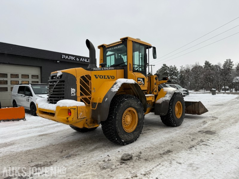Máy xúc lật bánh lốp 2007 Volvo L70F - Pusseskuffe - 9668t - Sentralsmøring: hình 6 Máy xúc lật bánh lốp 2007 Volvo L70F - Pusseskuffe - 9668t - Sentralsmøring: hình 6