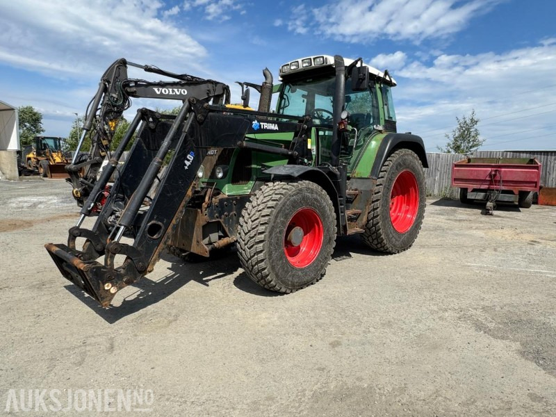 2010 Fendt 412 Vario traktor m/Trima frontlaster –9793 t – V-plog + ekstra hjulsett inkl. - Máy cày: hình 2 2010 Fendt 412 Vario traktor m/Trima frontlaster –9793 t – V-plog + ekstra hjulsett inkl. - Máy cày: hình 2