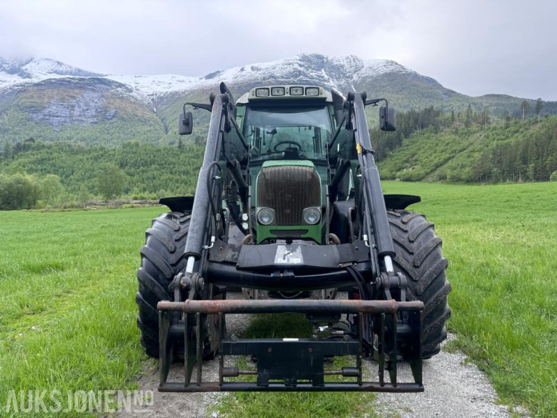 2011 Fendt 718 Vario - Frontlaster - Front hydraulikk - PTO foran - 50 km/t - Máy cày: hình 2 2011 Fendt 718 Vario - Frontlaster - Front hydraulikk - PTO foran - 50 km/t - Máy cày: hình 2