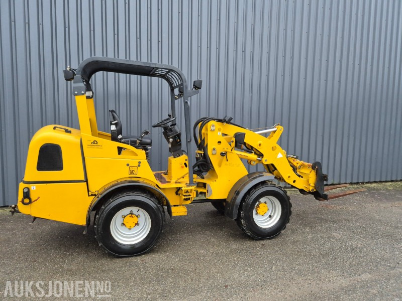 2012 Job-Mann 303-50WL KUN 1635 timer pallegaffel og skuffe - Máy xúc lật bánh lốp: hình 4 2012 Job-Mann 303-50WL KUN 1635 timer pallegaffel og skuffe - Máy xúc lật bánh lốp: hình 4