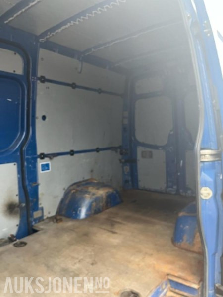 2012 Mercedes-Benz Sprinter - Xe van chở hàng: hình 3 2012 Mercedes-Benz Sprinter - Xe van chở hàng: hình 3