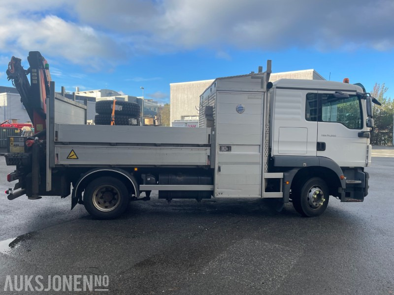 2013 MAN TGM 15.290 E- verkspåbygg med bak montert kran (Palfinger PK9002 – EH) og vinsj - Nye vinterfelger og dekk - Xe cẩu tự hành: hình 5 2013 MAN TGM 15.290 E- verkspåbygg med bak montert kran (Palfinger PK9002 – EH) og vinsj - Nye vinterfelger og dekk - Xe cẩu tự hành: hình 5