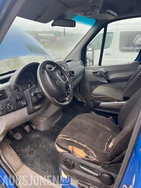 2013 Mercedes-Benz Sprinter - Xe van chở hàng: hình 3 2013 Mercedes-Benz Sprinter - Xe van chở hàng: hình 3