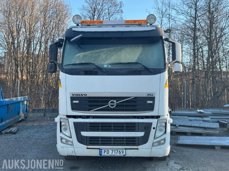 2013 Volvo FH 62RB kranbil / HIAB kran / 28 tonnmeter - Xe cẩu tự hành: hình 2 2013 Volvo FH 62RB kranbil / HIAB kran / 28 tonnmeter - Xe cẩu tự hành: hình 2