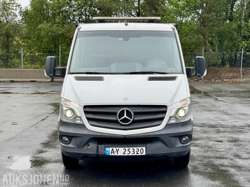 2014 Mercedes-Benz Sprinter 516 CDI planbil, 5-tonn, dobbelkabin, bakløft, lysbjelke - Xe tải thùng lửng/ Phẳng: hình 2 2014 Mercedes-Benz Sprinter 516 CDI planbil, 5-tonn, dobbelkabin, bakløft, lysbjelke - Xe tải thùng lửng/ Phẳng: hình 2