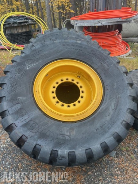 2015 4 Stk 20,5/25 GoodYear hjullasterdekk - Máy xúc lật bánh lốp: hình 1 2015 4 Stk 20,5/25 GoodYear hjullasterdekk - Máy xúc lật bánh lốp: hình 1