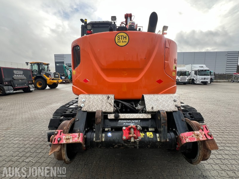 2015 Hitachi ZX135-US Rail maskin med henger, tilt, klype, 6 skuffer, klype - Máy xúc: hình 4 2015 Hitachi ZX135-US Rail maskin med henger, tilt, klype, 6 skuffer, klype - Máy xúc: hình 4