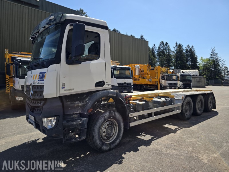2015 Mercedes-Benz Arocs 3232 chassis / kun 11768 km og 1587 timer - Xe tải khung gầm: hình 1 2015 Mercedes-Benz Arocs 3232 chassis / kun 11768 km og 1587 timer - Xe tải khung gầm: hình 1