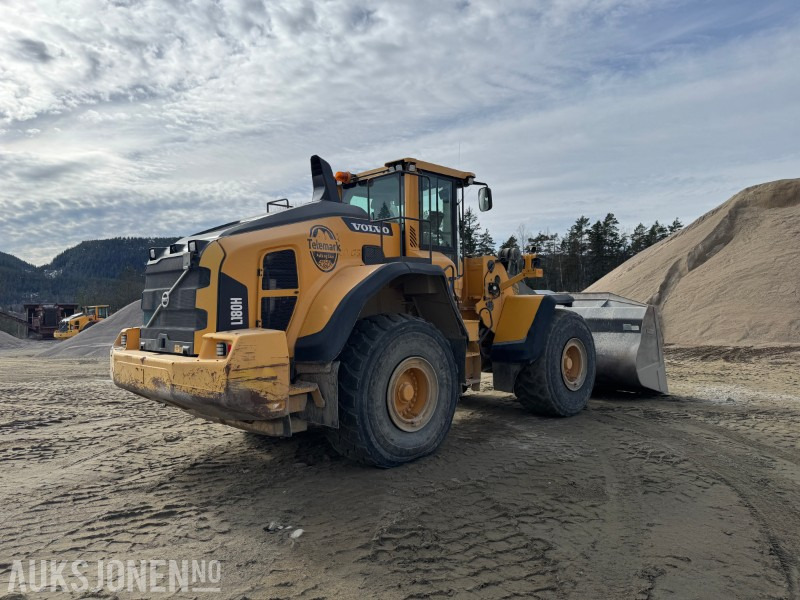 2015 Volvo L180H Hjullaster - Spakestyring - Sentralsmøring - Máy xúc lật bánh lốp: hình 5 2015 Volvo L180H Hjullaster - Spakestyring - Sentralsmøring - Máy xúc lật bánh lốp: hình 5