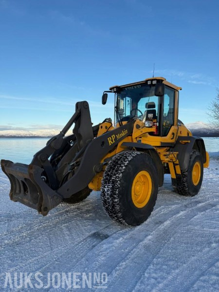 2015 Volvo L90H - 1 Skuff - 7456T - Máy xúc lật bánh lốp: hình 1 2015 Volvo L90H - 1 Skuff - 7456T - Máy xúc lật bánh lốp: hình 1