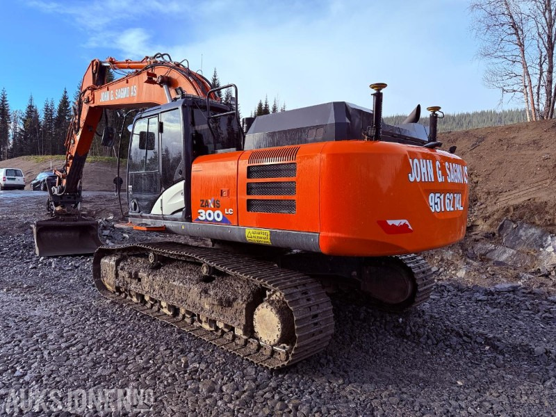 2016 Hitachi ZX300LC-6 Beltegraver - Sentralsmøring, GPS, Tilt og 2 skuffer - Máy xúc: hình 5 2016 Hitachi ZX300LC-6 Beltegraver - Sentralsmøring, GPS, Tilt og 2 skuffer - Máy xúc: hình 5