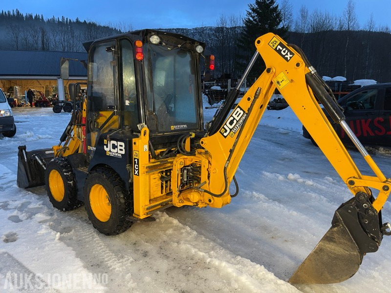 2016 JCB 1CX - Kompakt spakestyrt traktorgraver, med frontlaster og graveaggregat - Máy xúc trước múc sau: hình 4 2016 JCB 1CX - Kompakt spakestyrt traktorgraver, med frontlaster og graveaggregat - Máy xúc trước múc sau: hình 4
