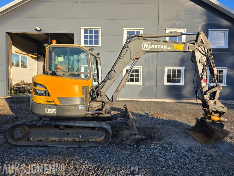 2016 VOLVO ECR58 TILTROTATOR HURTIGFESTE S50 MEDFØLGER GRAVESKUFF PUSSESKUFF SERTIFISERT TIL JULI 2026 - Máy xúc mini: hình 4 2016 VOLVO ECR58 TILTROTATOR HURTIGFESTE S50 MEDFØLGER GRAVESKUFF PUSSESKUFF SERTIFISERT TIL JULI 2026 - Máy xúc mini: hình 4