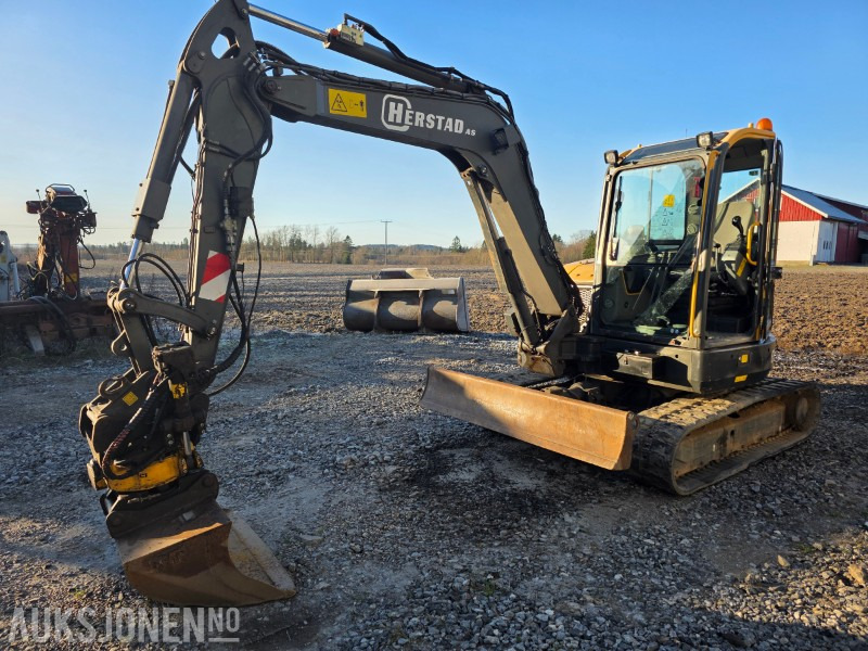 2016 VOLVO ECR58 TILTROTATOR HURTIGFESTE S50 MEDFØLGER GRAVESKUFF PUSSESKUFF SERTIFISERT TIL JULI 2026 - Máy xúc mini: hình 1 2016 VOLVO ECR58 TILTROTATOR HURTIGFESTE S50 MEDFØLGER GRAVESKUFF PUSSESKUFF SERTIFISERT TIL JULI 2026 - Máy xúc mini: hình 1