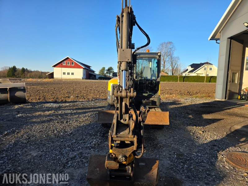2016 VOLVO ECR58 TILTROTATOR HURTIGFESTE S50 MEDFØLGER GRAVESKUFF PUSSESKUFF SERTIFISERT TIL JULI 2026 - Máy xúc mini: hình 2 2016 VOLVO ECR58 TILTROTATOR HURTIGFESTE S50 MEDFØLGER GRAVESKUFF PUSSESKUFF SERTIFISERT TIL JULI 2026 - Máy xúc mini: hình 2