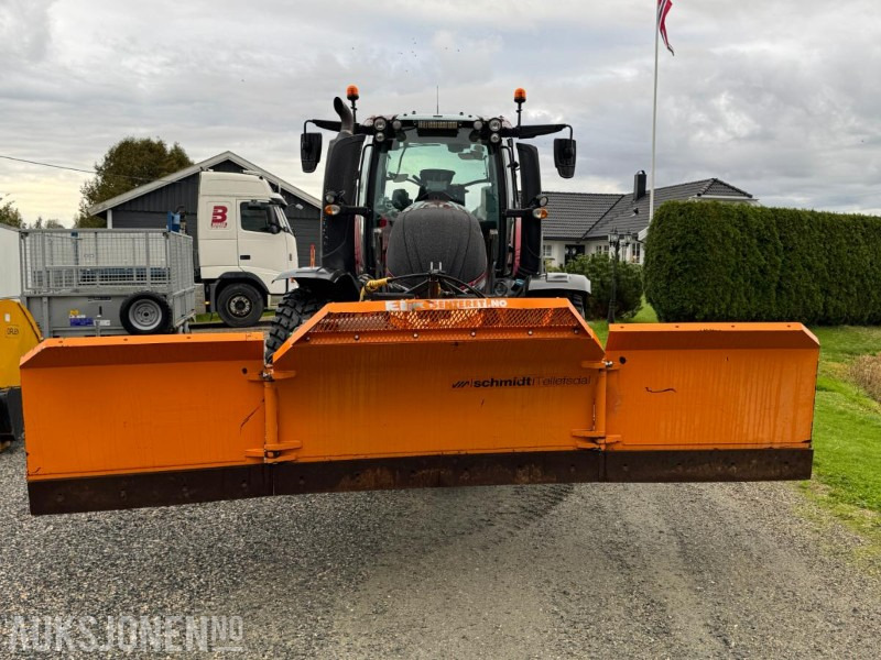2016 Valtra T174E med Schmidt Tellefsdal U-LS 43.6 plog (2022), Valtra 76 frontlaster og betong lodd - Máy cày: hình 2 2016 Valtra T174E med Schmidt Tellefsdal U-LS 43.6 plog (2022), Valtra 76 frontlaster og betong lodd - Máy cày: hình 2