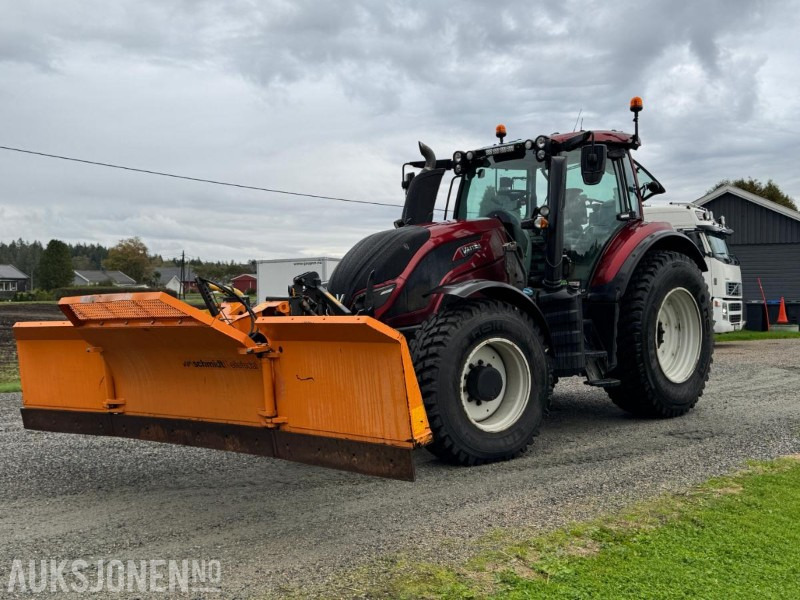 2016 Valtra T174E med Schmidt Tellefsdal U-LS 43.6 plog (2022), Valtra 76 frontlaster og betong lodd - Máy cày: hình 1 2016 Valtra T174E med Schmidt Tellefsdal U-LS 43.6 plog (2022), Valtra 76 frontlaster og betong lodd - Máy cày: hình 1