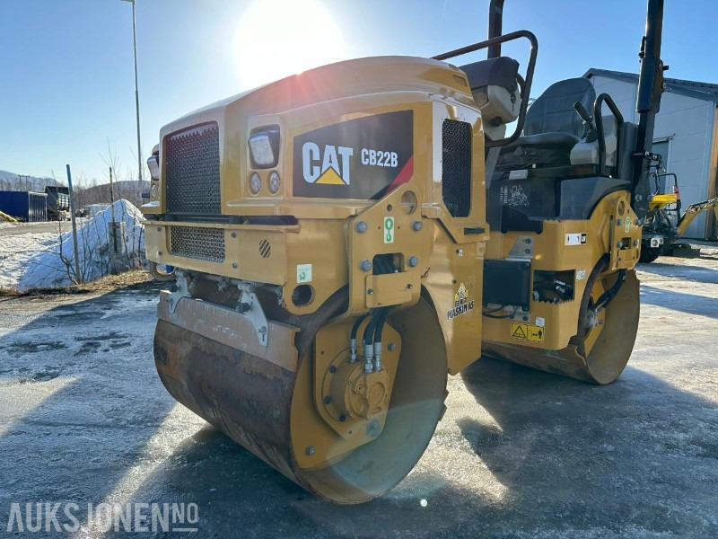 2017 CAT CB22B VIBRO VALS - 1678 Timer - Máy lăn: hình 1 2017 CAT CB22B VIBRO VALS - 1678 Timer - Máy lăn: hình 1