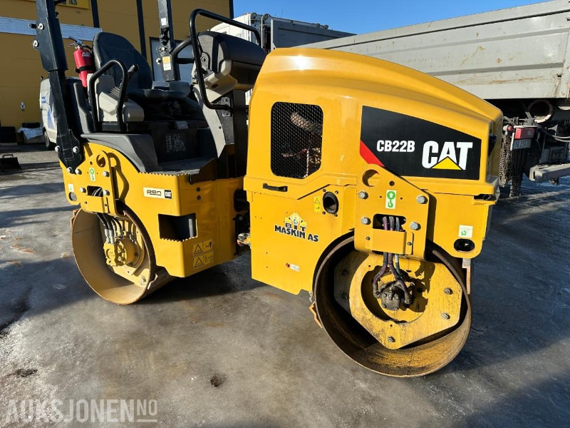 2017 CAT CB22B VIBRO VALS - 1678 Timer - Máy lăn: hình 2 2017 CAT CB22B VIBRO VALS - 1678 Timer - Máy lăn: hình 2