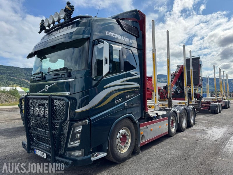 2018 Volvo FH16 8X4 komplett tømmerbil med kran og henger. - Xe chở gỗ, Xe cẩu tự hành: hình 1 2018 Volvo FH16 8X4 komplett tømmerbil med kran og henger. - Xe chở gỗ, Xe cẩu tự hành: hình 1